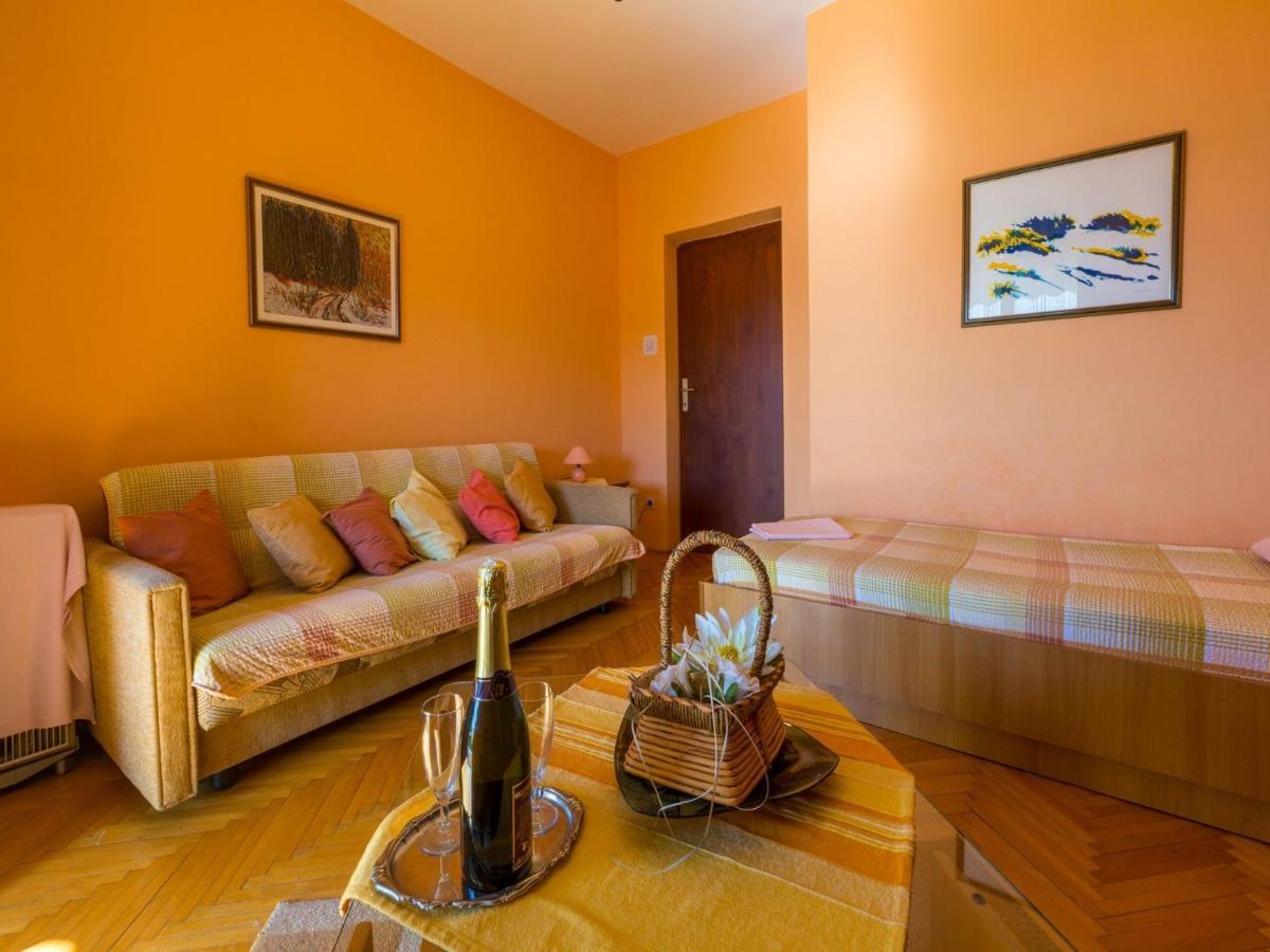 Apartment Mazor Crikvenica Buitenkant foto
